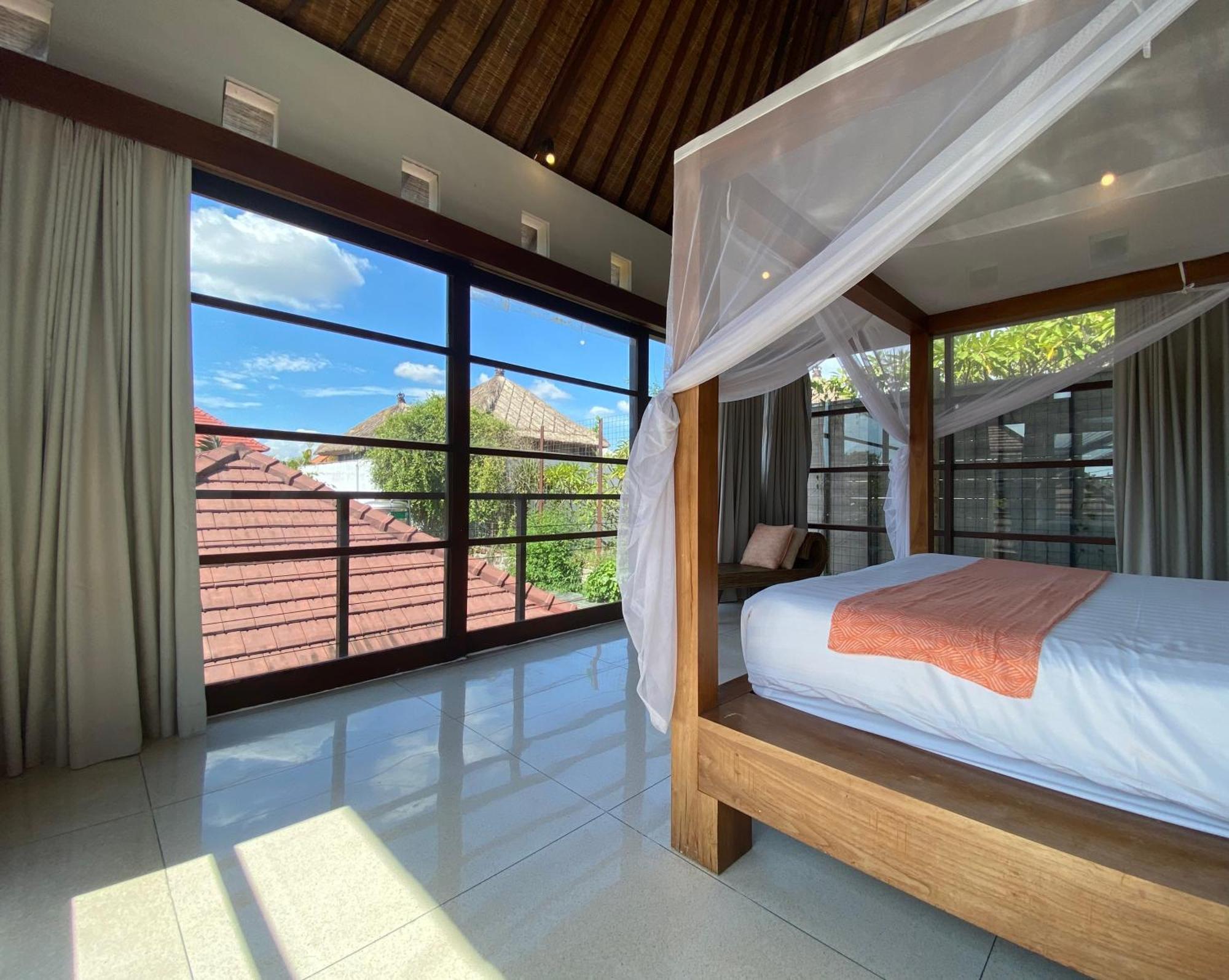 Spacious In Petitenget Location
