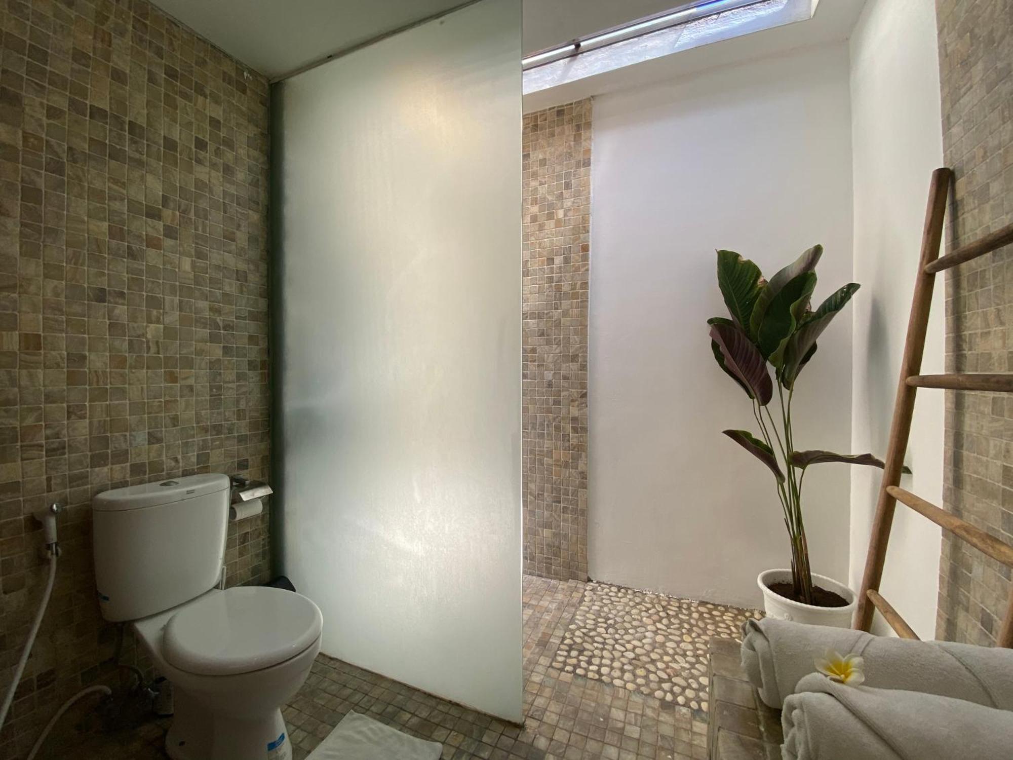 Spacious In Petitenget Location Villa *