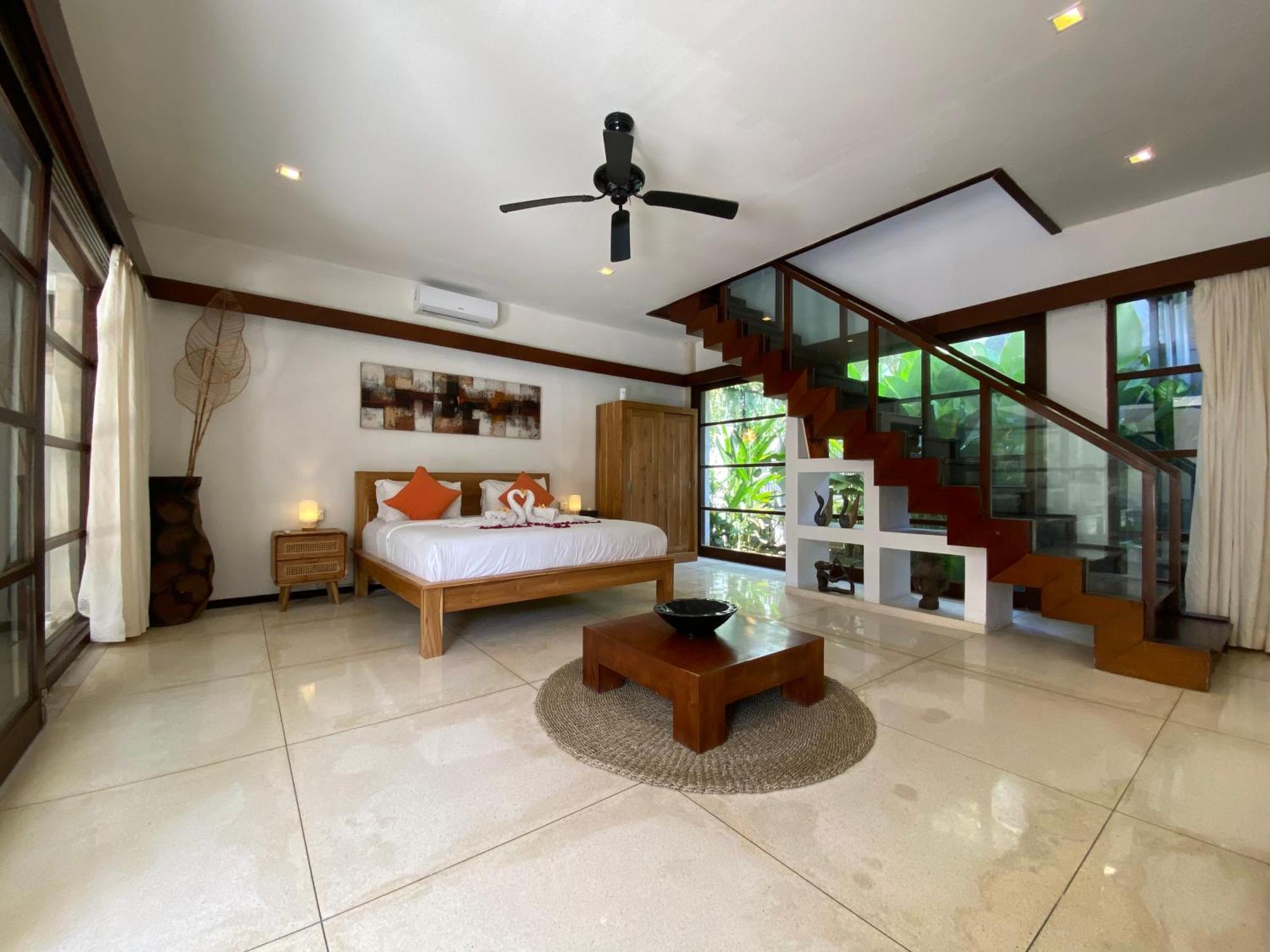 Villa Spacious In Petitenget Location Seminyak (Bali)